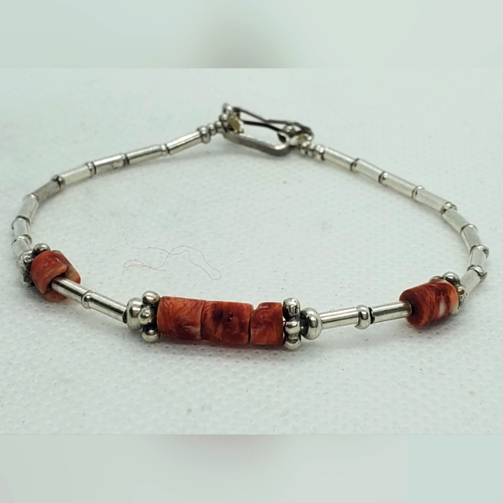 950 Sterling Silver Handmade Bracelet And "ChaquirasDeCoral"From De City Of Peru
